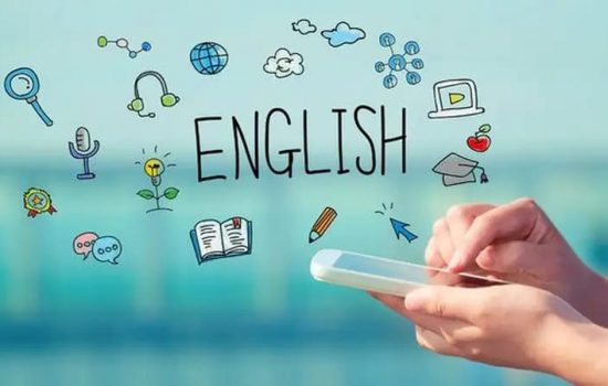 Ratusan Siswa Halmahera Barat Dapat Fasilitas Belajar Bahasa Inggris Gratis Selama Setahun